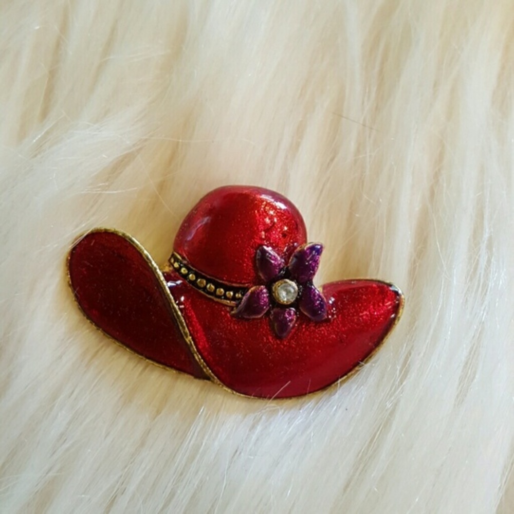 RED HAT PURPLE FLOWER BROOCH